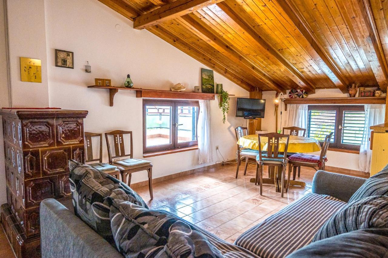 Apartmani Rosa Turanj Exterior photo