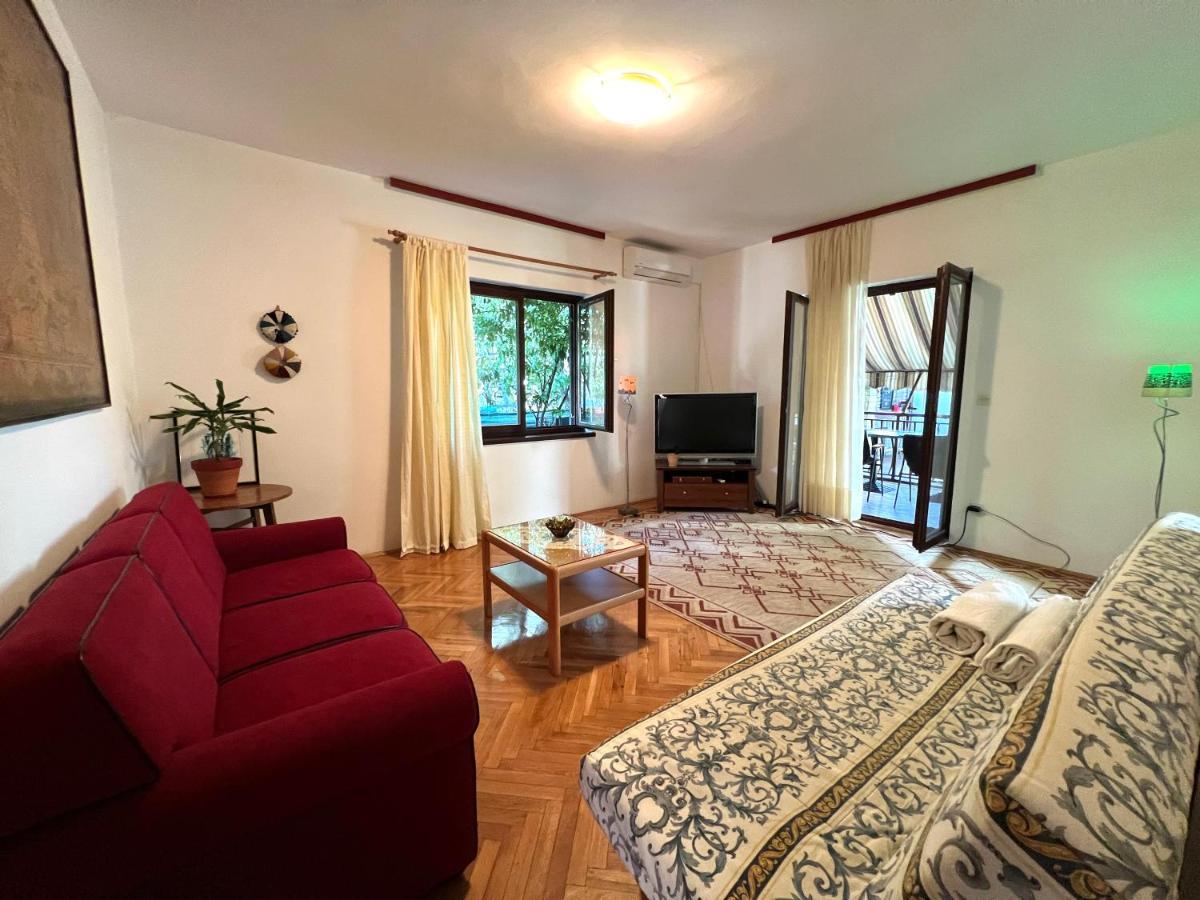 Apartmani Rosa Turanj Exterior photo